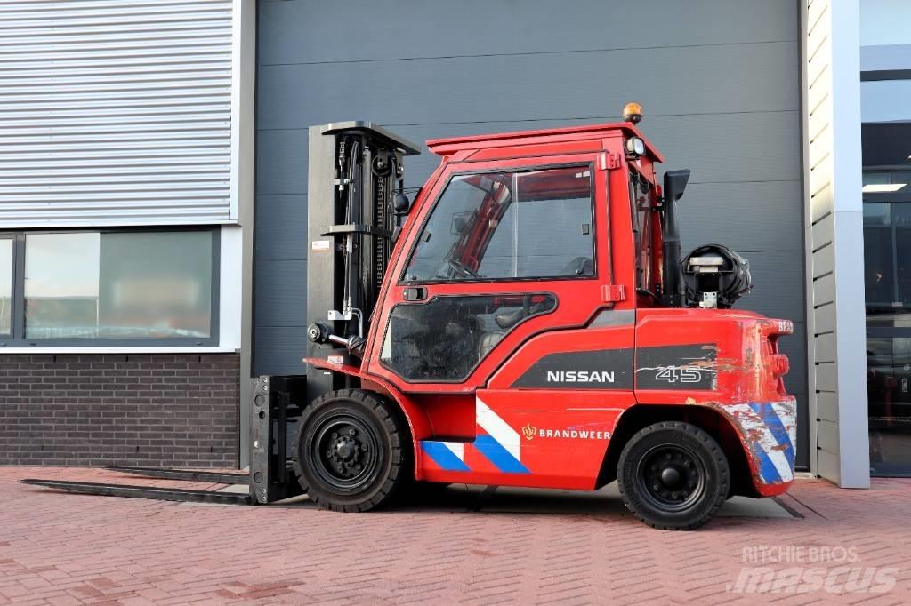 Nissan J1F4A45LY 液化石油氣LPG卡車