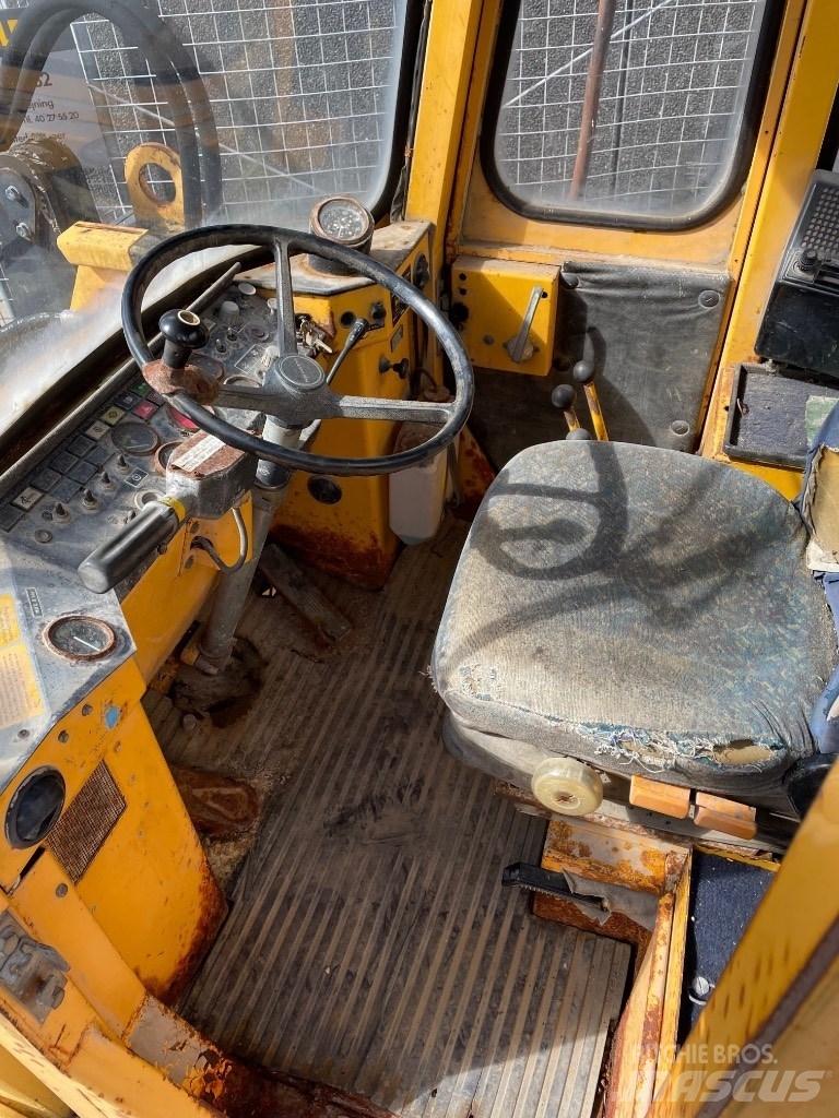 Volvo 4300 輪胎式裝載機