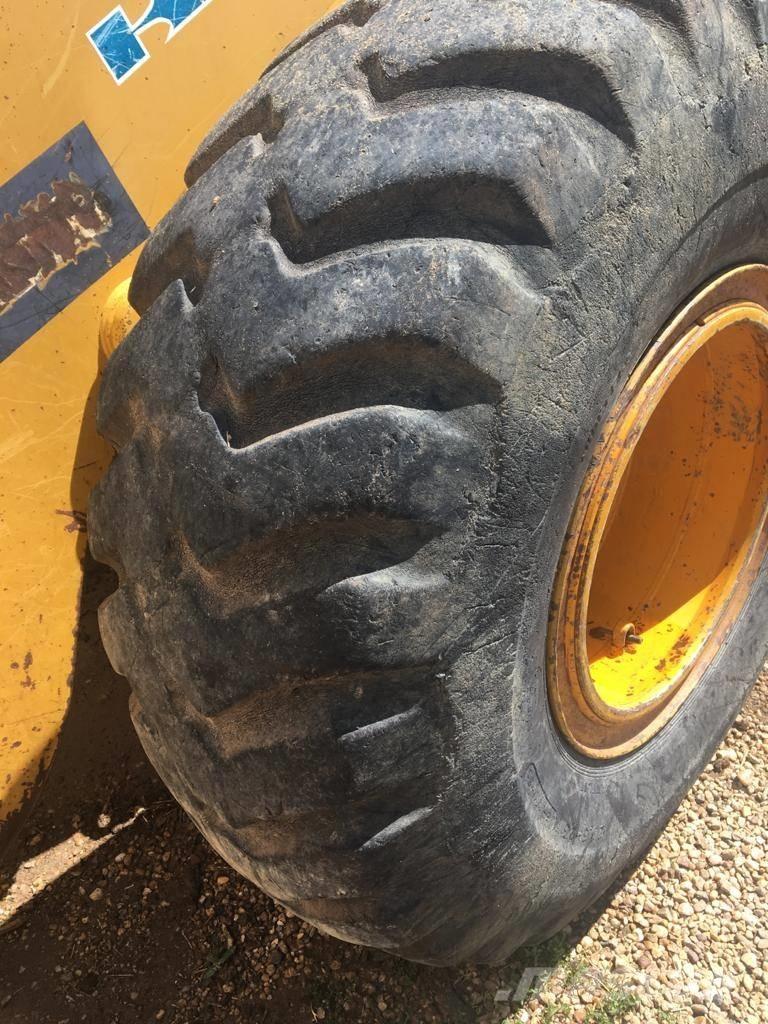 Kawasaki 65 Z IV 輪胎式裝載機