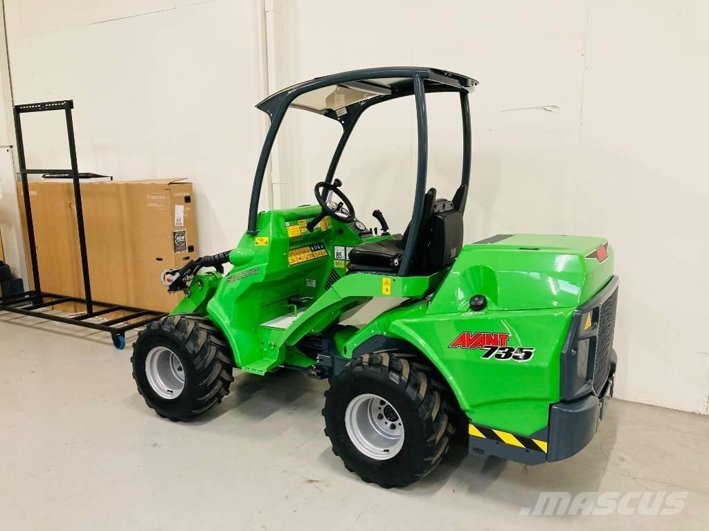 Avant 735 小型裝載機