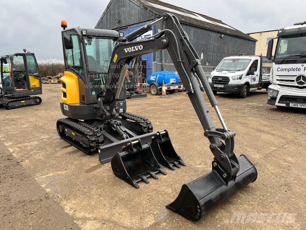 Volvo EC 27 D 小型挖土機/掘鑿機<7t(小型挖掘機)