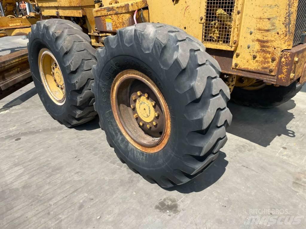 CAT 140G 平土機