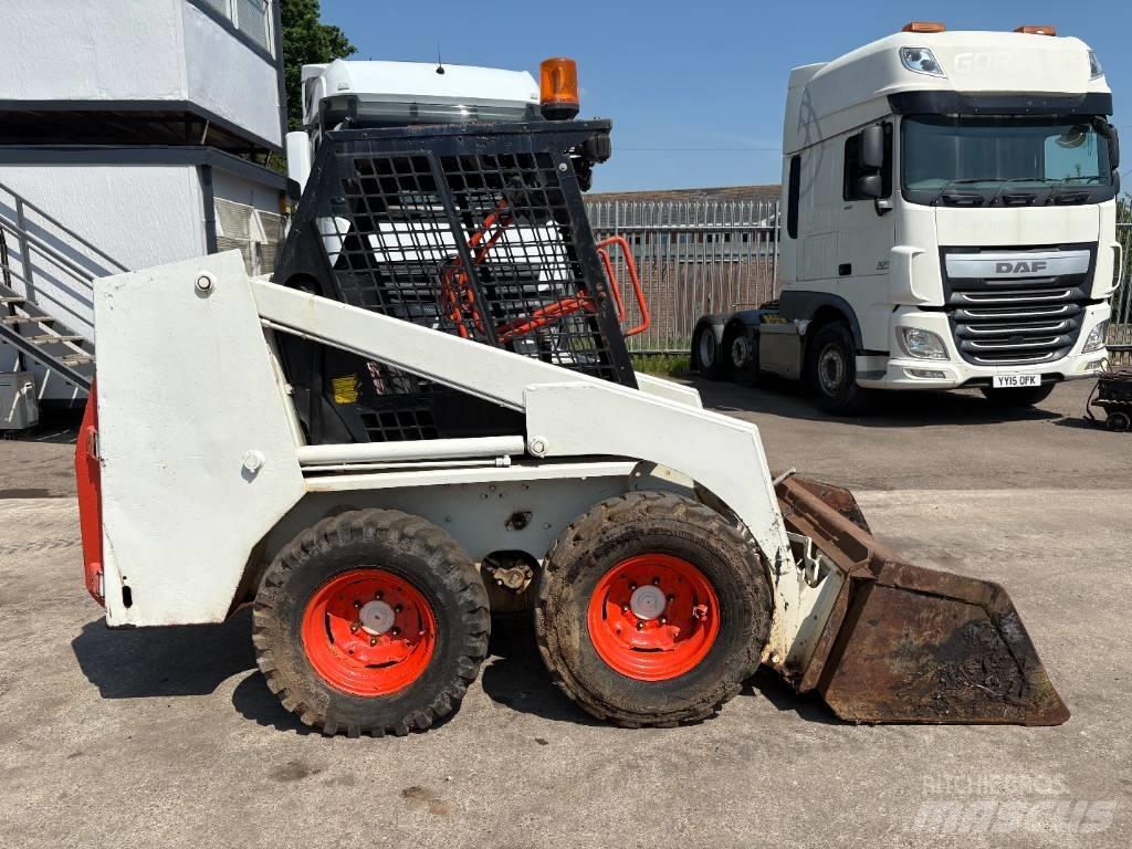 Bobcat 641 滑移轉向裝載機