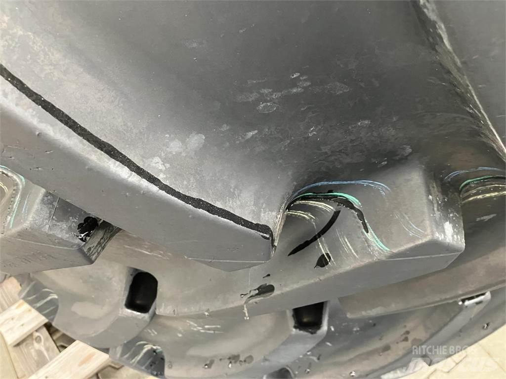 Mitas 650/65R38 輪胎、車輪和輪圈