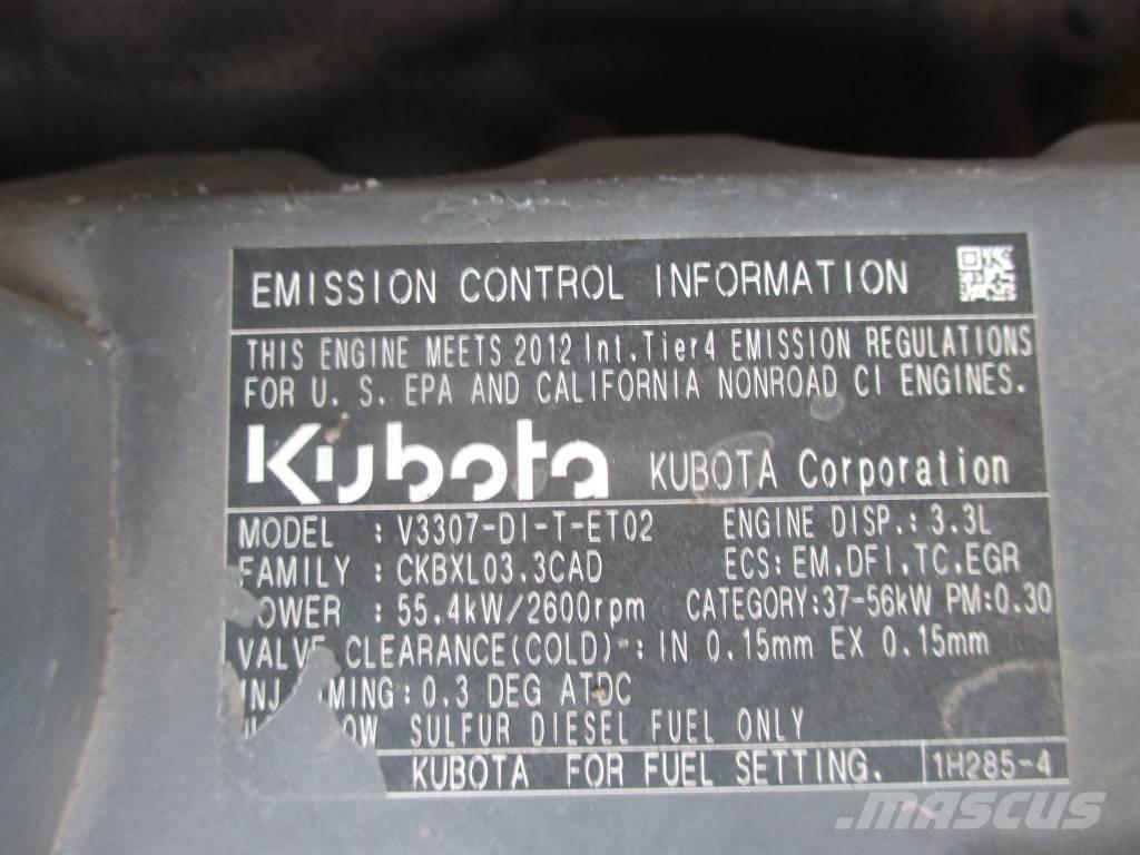 Manitou MT 625 伸縮臂操作車