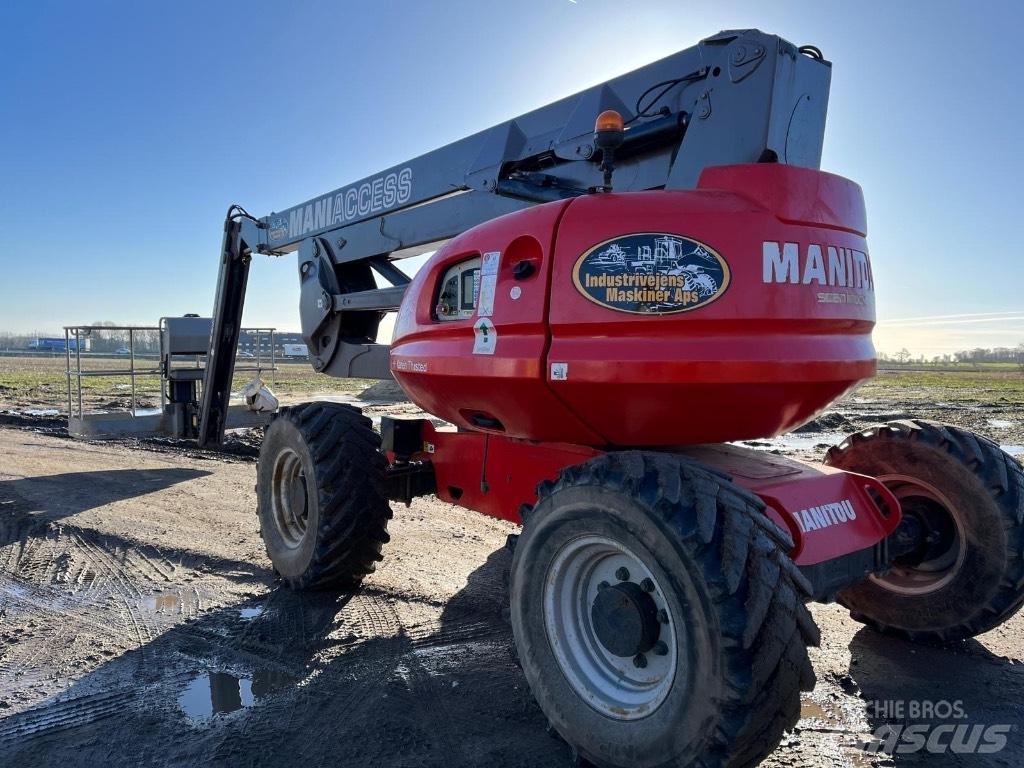 Manitou 200 ATJ 曲臂高空作業車