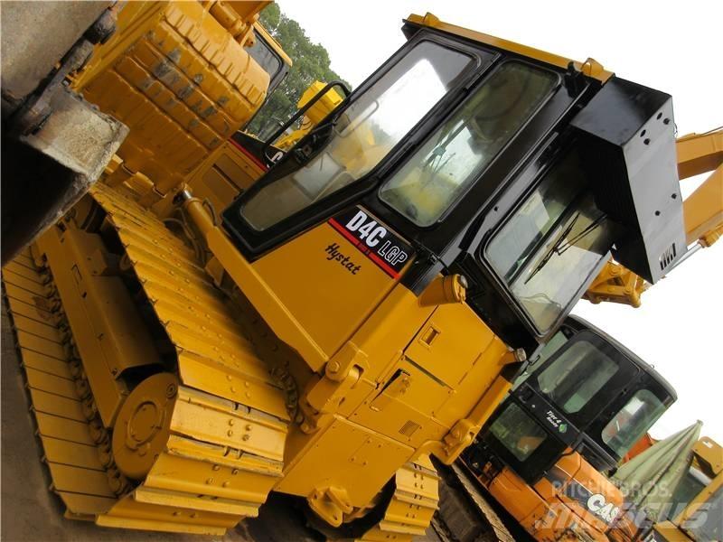 CAT D 4 C 履帶推土機