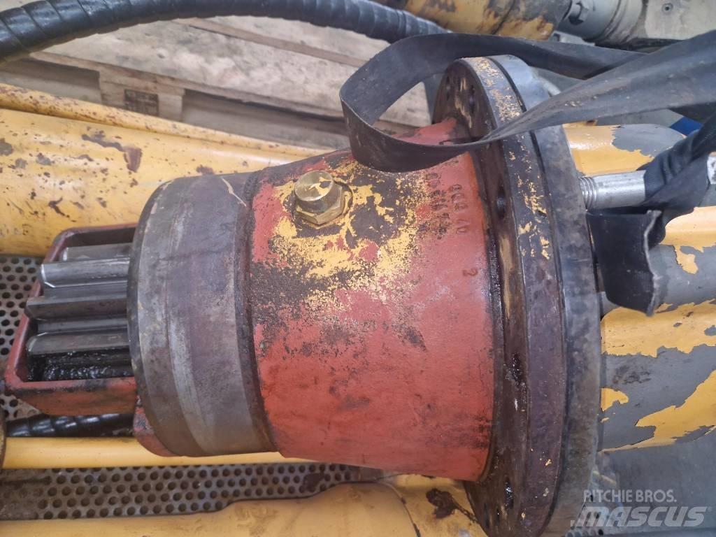 Liebherr SAT 300/213 油壓