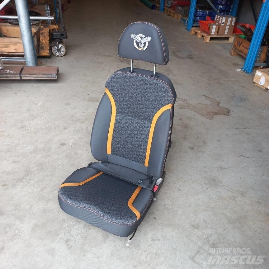 CASE CX210E stoel 駕駛室與內部