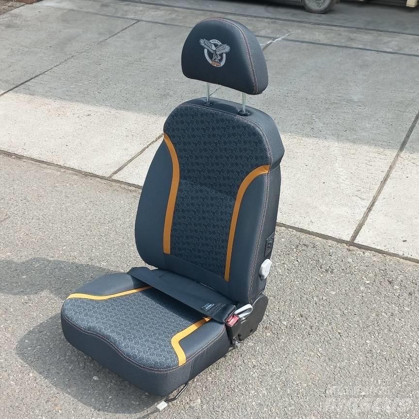 CASE CX210E stoel 駕駛室與內部