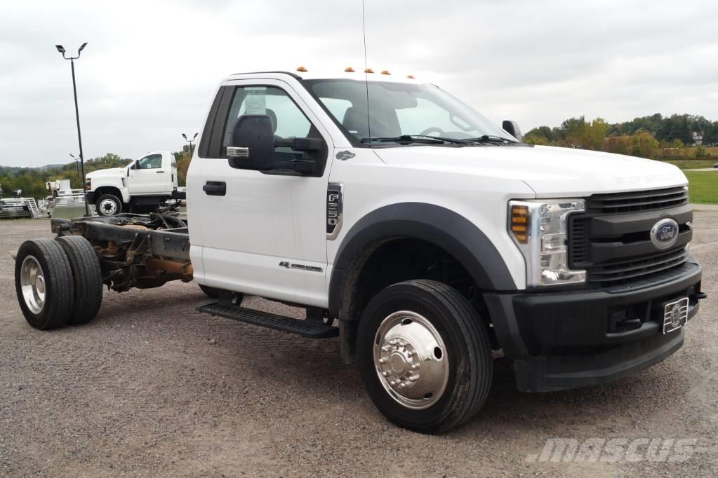 Ford F 550 XL SD 商用底盤車