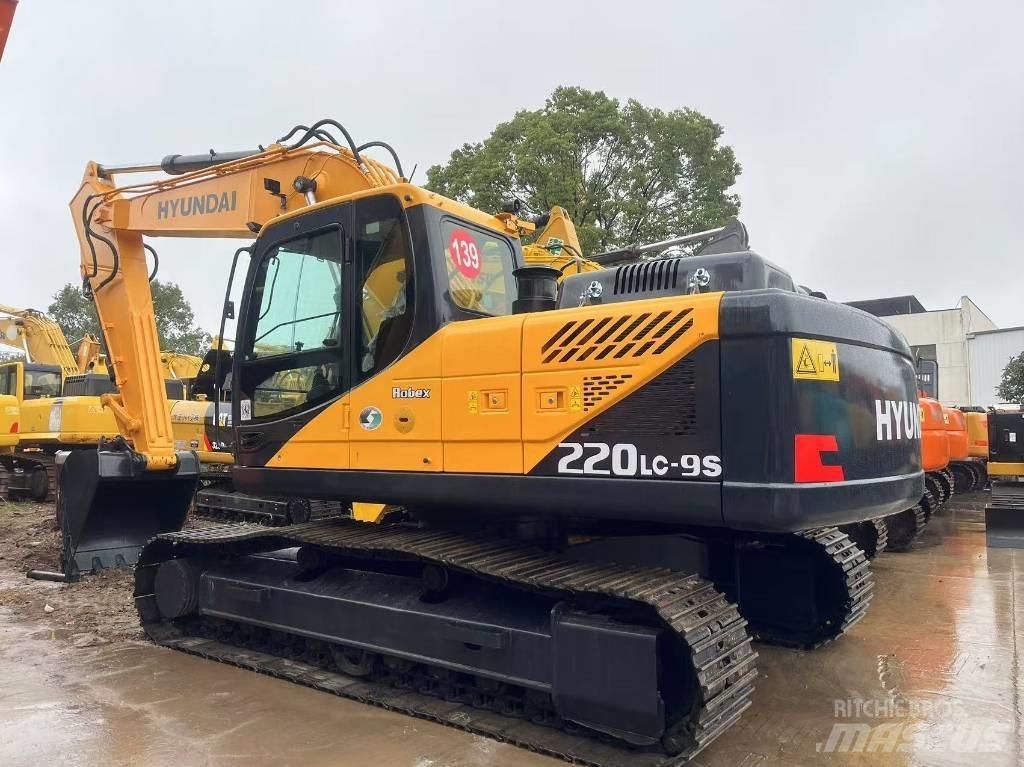 Hyundai R220LC-9S 旋轉式挖土機/掘鑿機/挖掘機