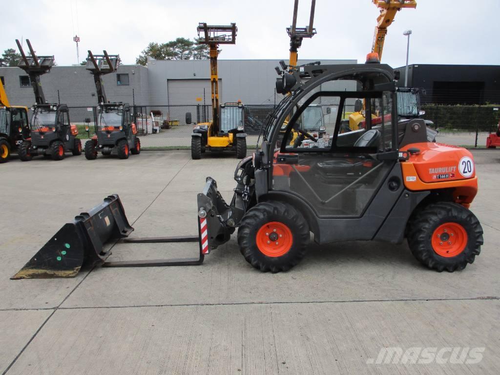 Ausa T144 HX4 (099) 伸縮臂操作車