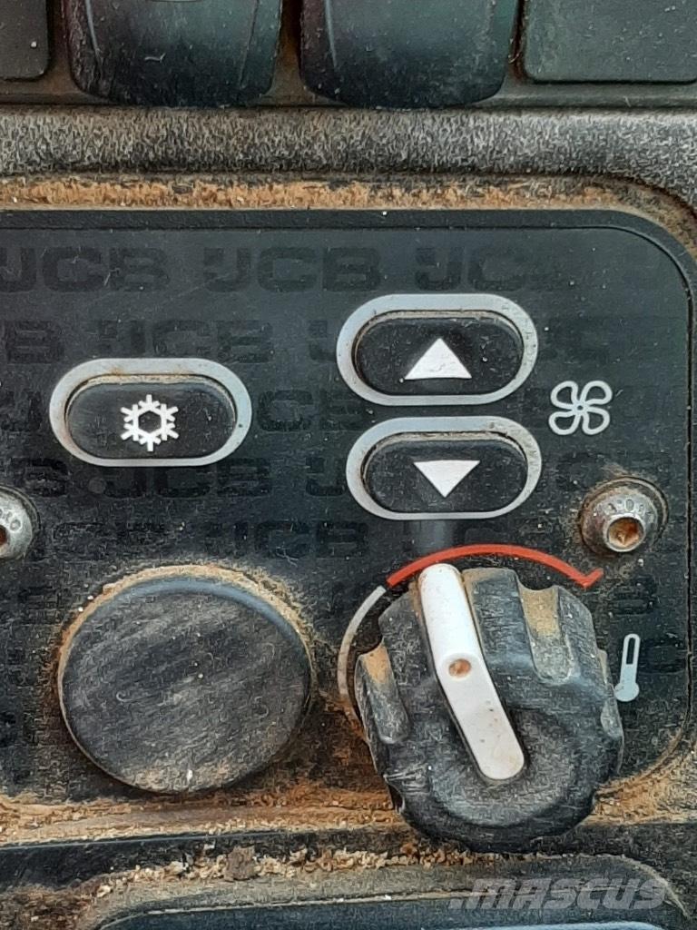 JCB 540-140 伸縮臂操作車