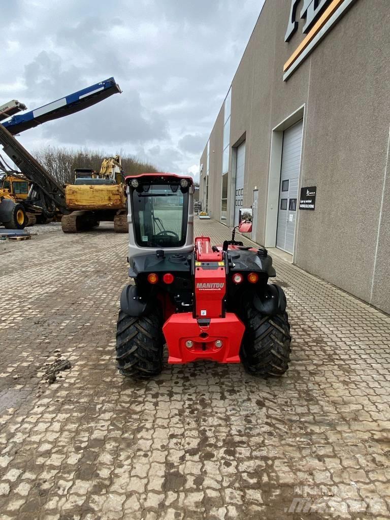 Manitou ULM412 伸縮臂操作車