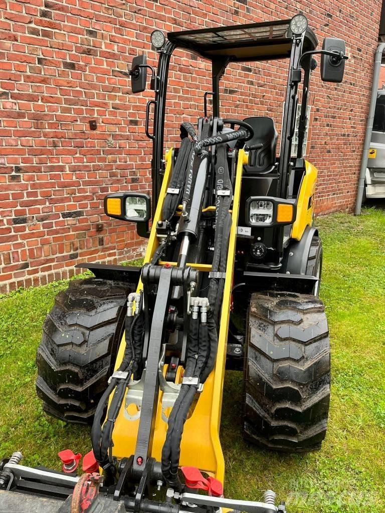 Gehl AL 330 輪胎式裝載機