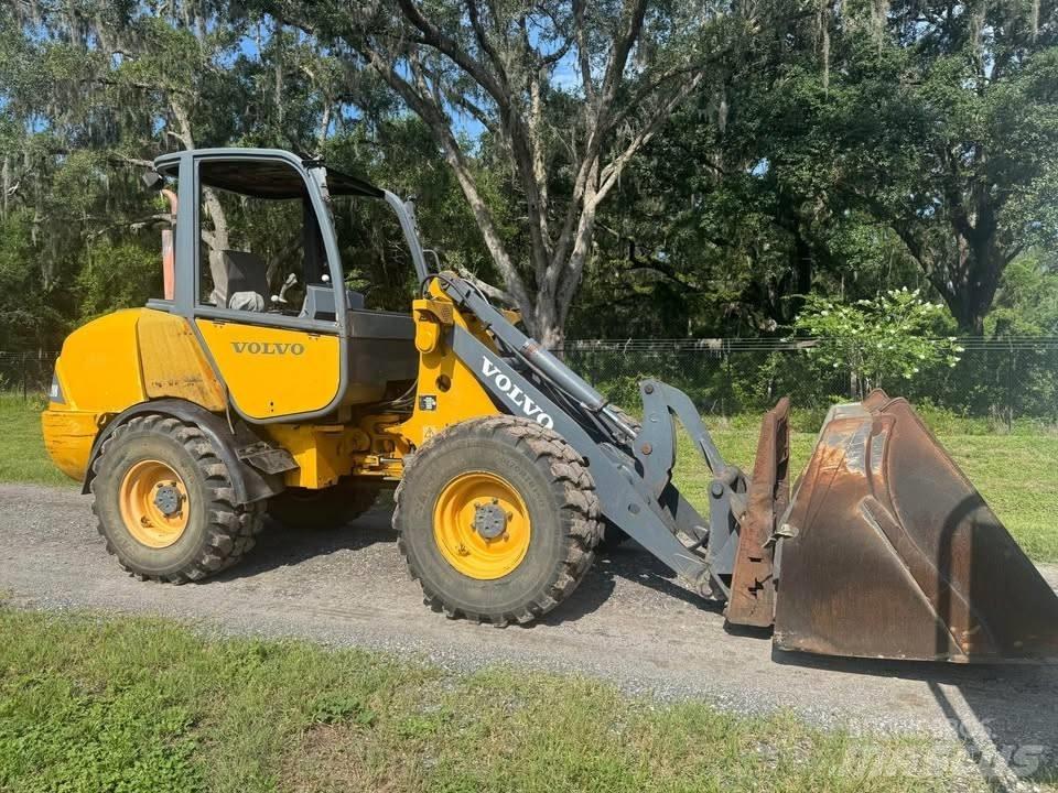 Volvo L 20 B 輪胎式裝載機