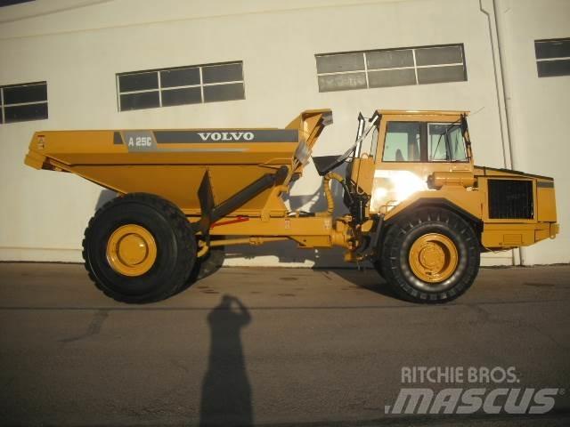 Volvo A 25 C   4x4 鉸接式起吊車
