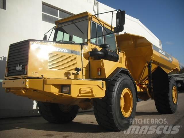 Volvo A 25 C   4x4 鉸接式起吊車