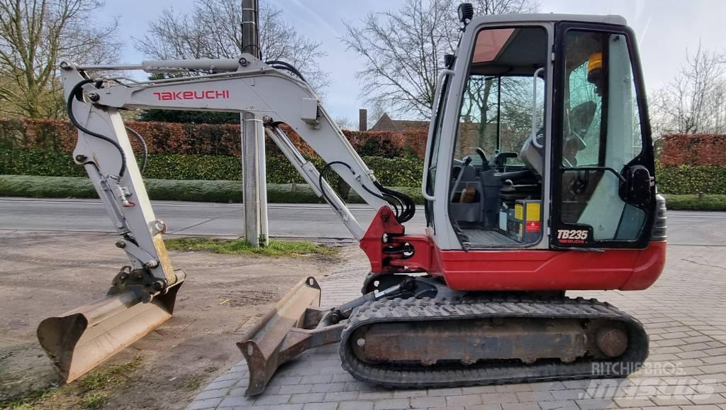 Takeuchi TB 235 履帶式 挖土機/掘鑿機/挖掘機