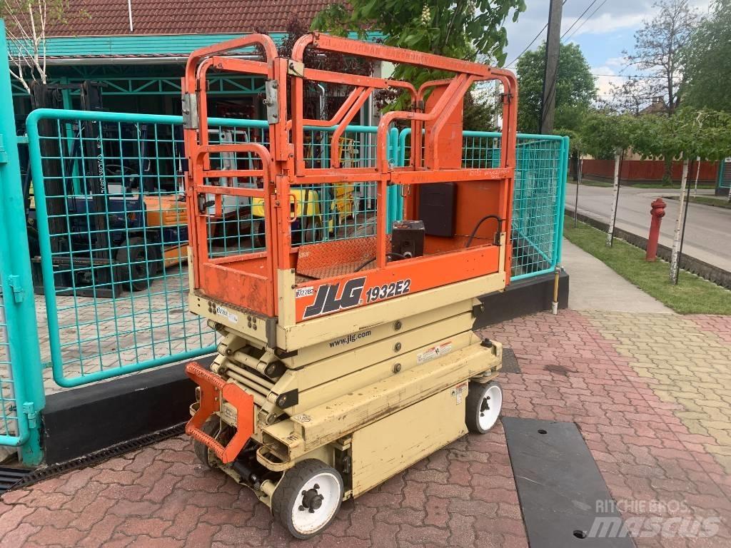 JLG 1932E2     V-2782 垂直升降工作台