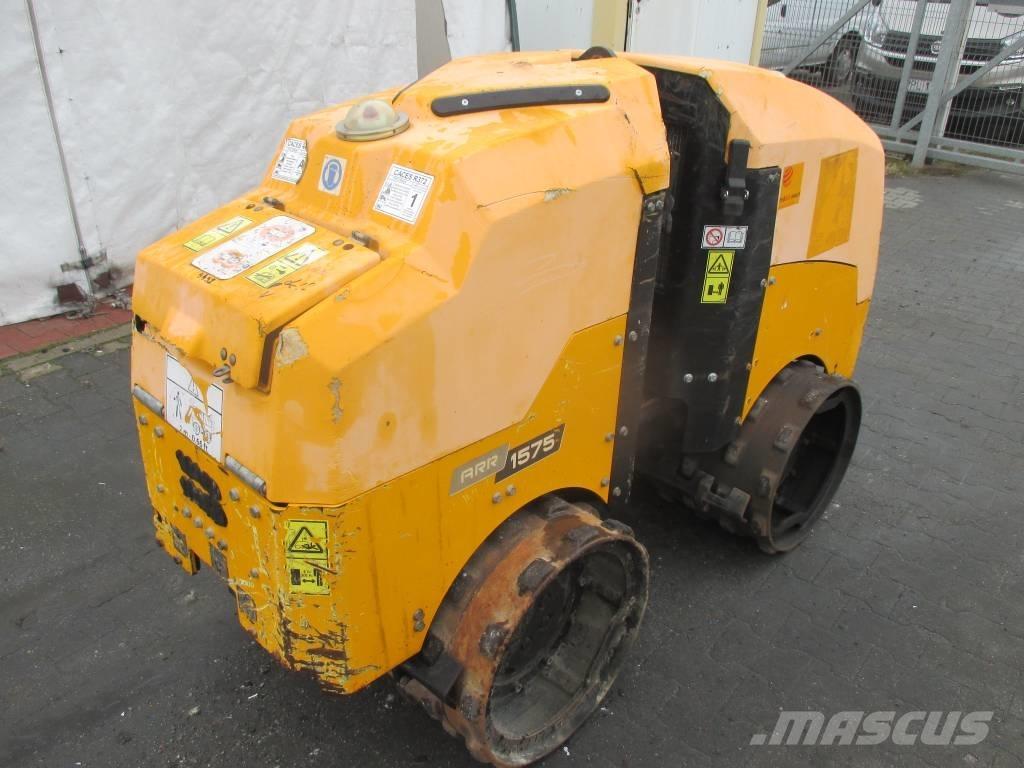 Ammann ARR 1575 雙輪滾壓機