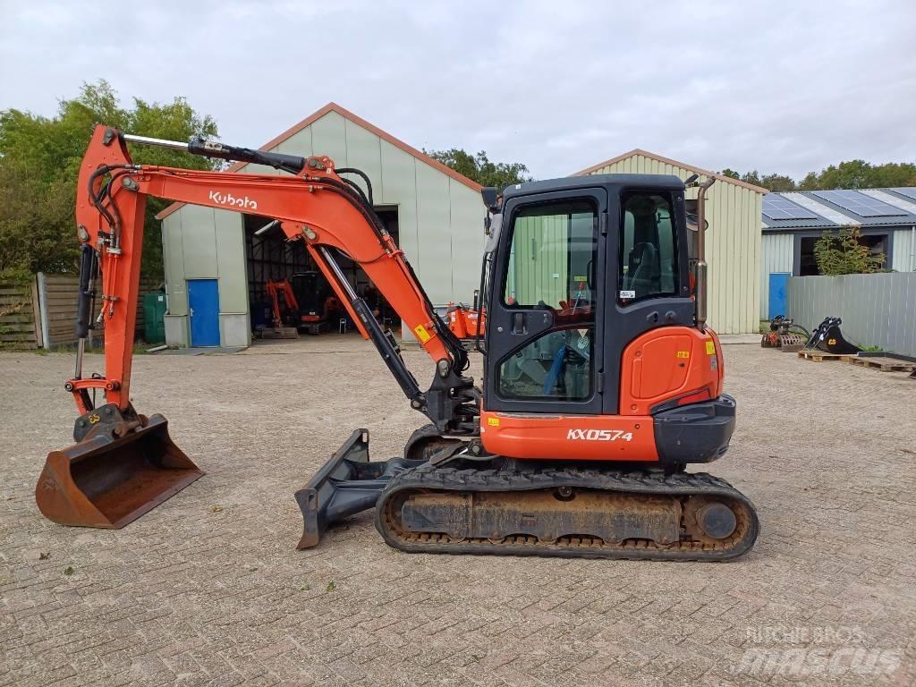 Kubota KX 057-4 小型挖土機/掘鑿機<7t(小型挖掘機)