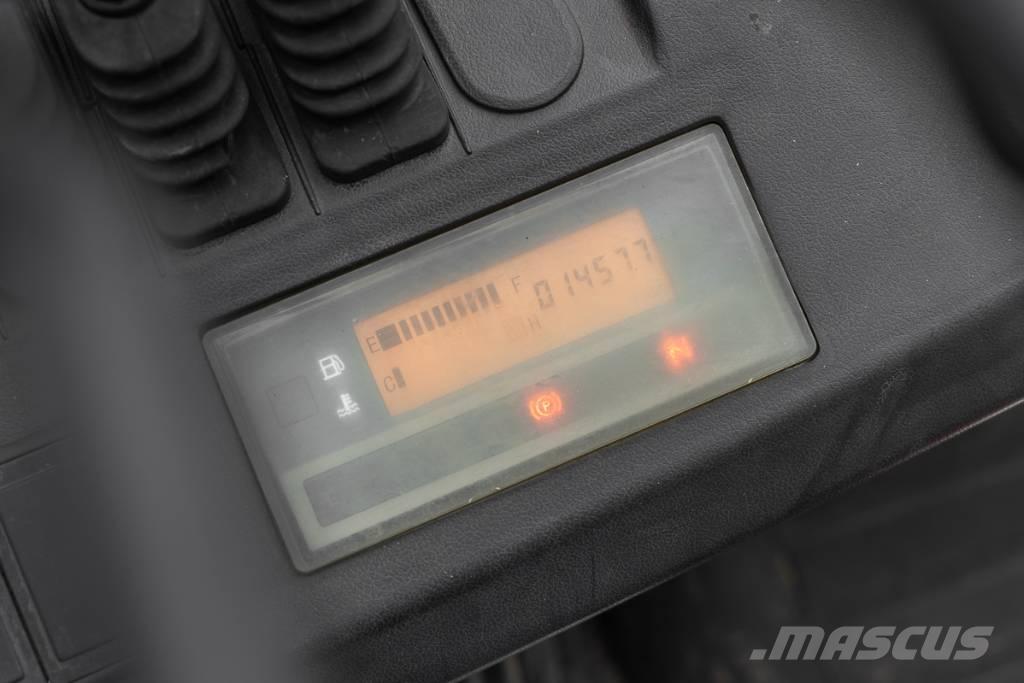 Manitou MI 30 D 柴油卡車