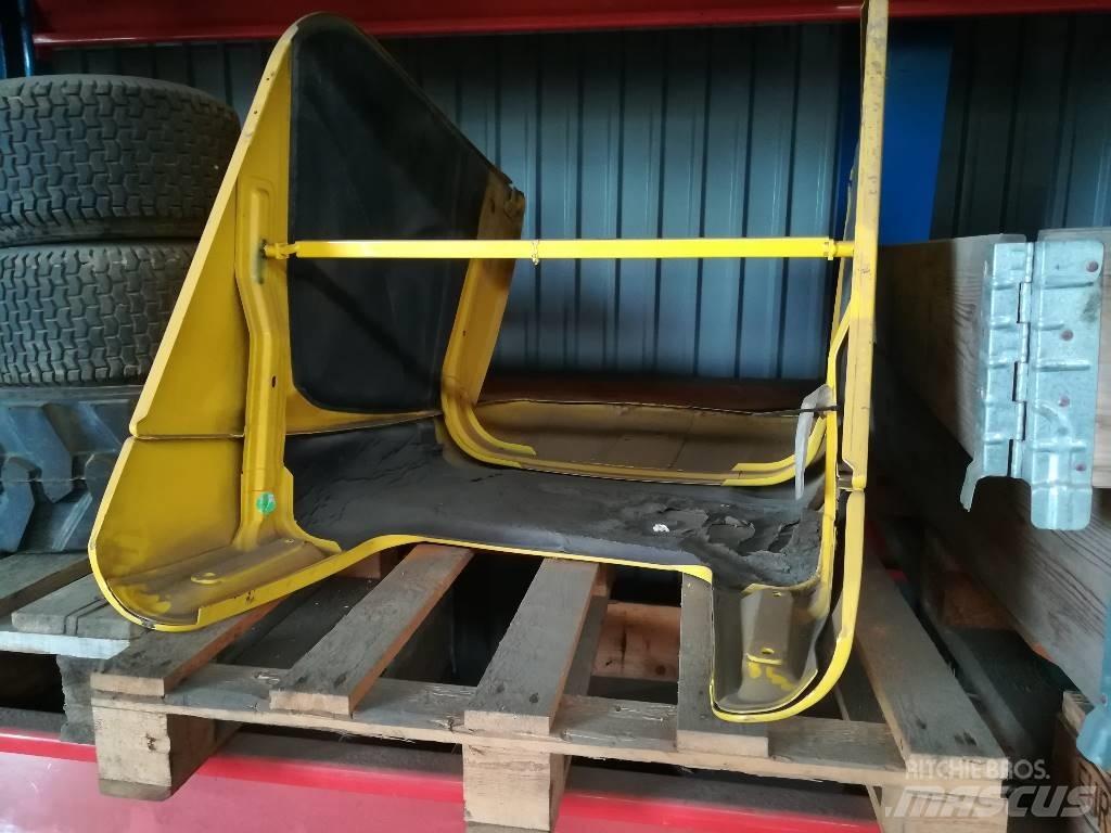 New Holland B 115 引擎/發動機