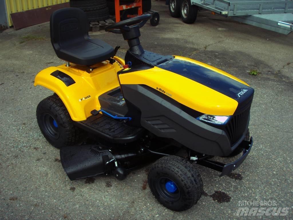 Stiga E-Ride S 300 騎乘式割草機
