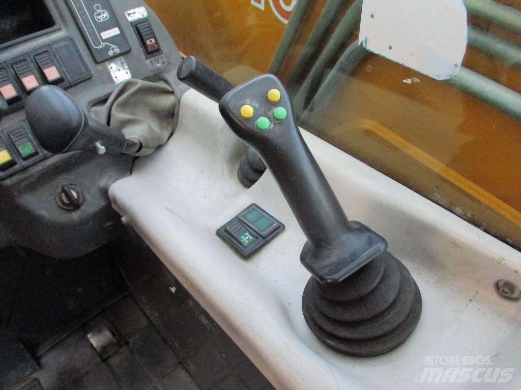 Manitou MLT 630 (566) 伸縮臂操作車