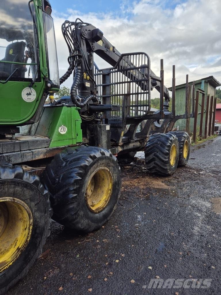 John Deere 1110 E 集運機