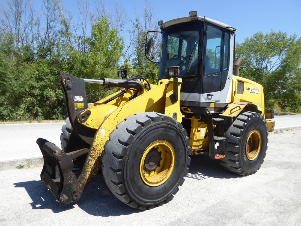 New Holland W130 輪胎式裝載機