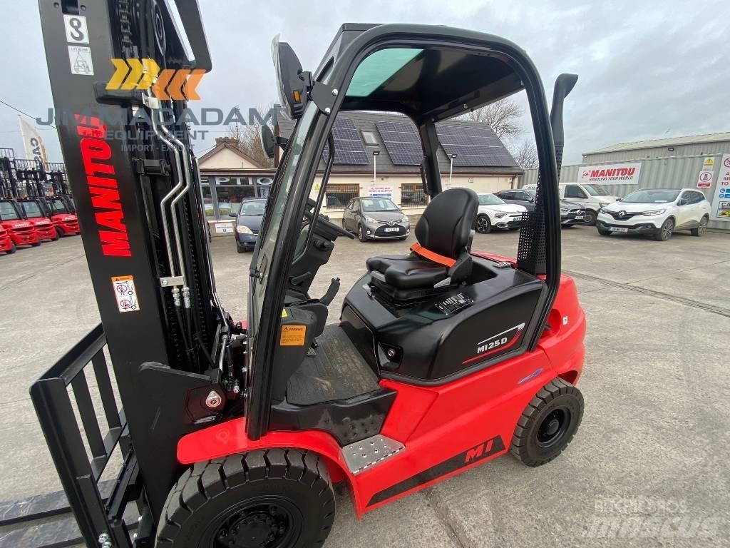 Manitou MI 25 D 柴油卡車