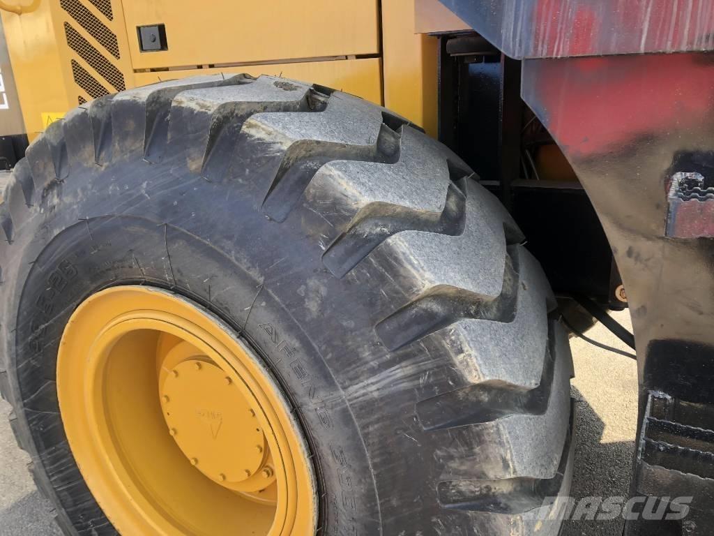 SDLG 956L 輪胎式裝載機