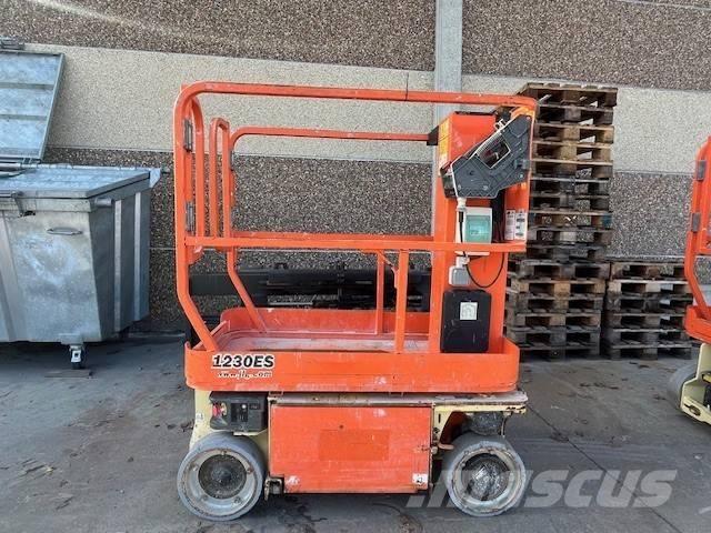 JLG 1230 ES 垂直升降工作台