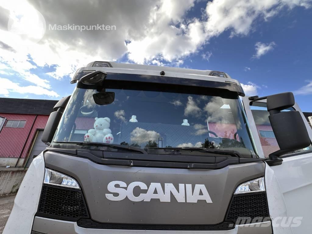 Scania R 450 貨箱式卡車