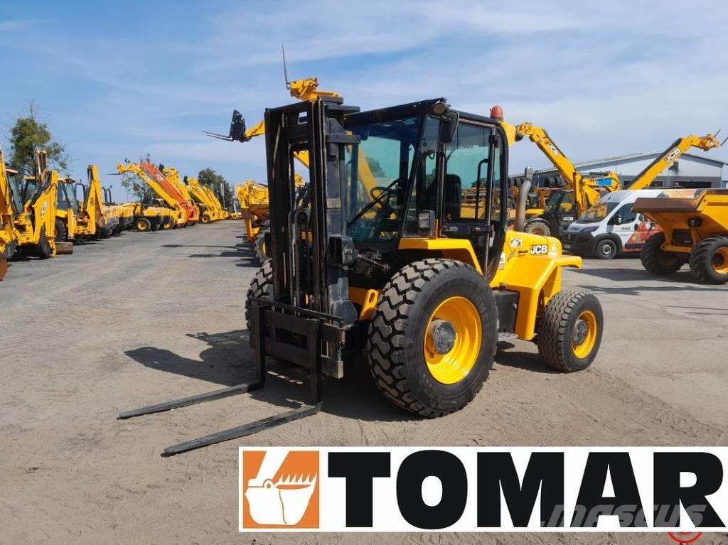JCB 930-4 越野車