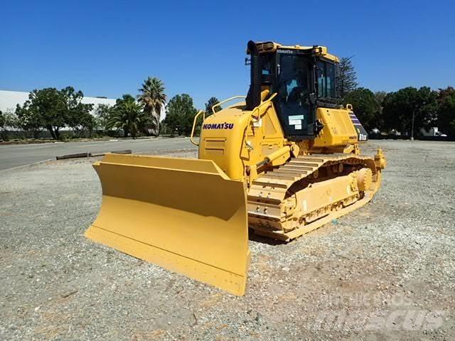 Komatsu D61EX-24 履帶推土機