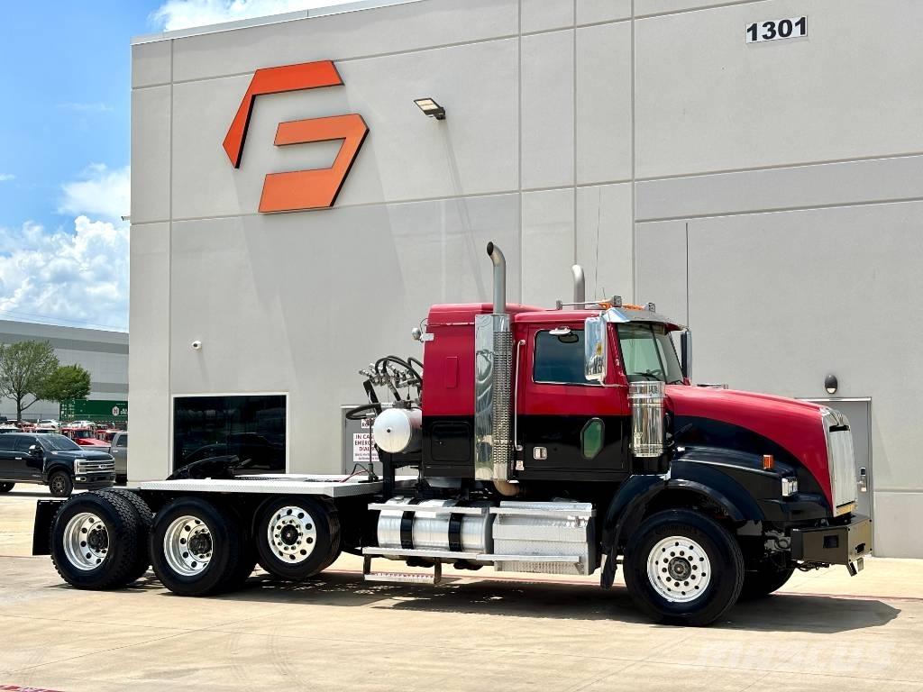 Western Star 4900 曳引機組件