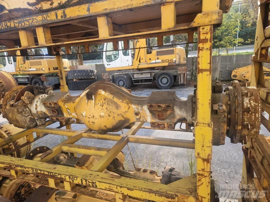 Volvo A25C 軸