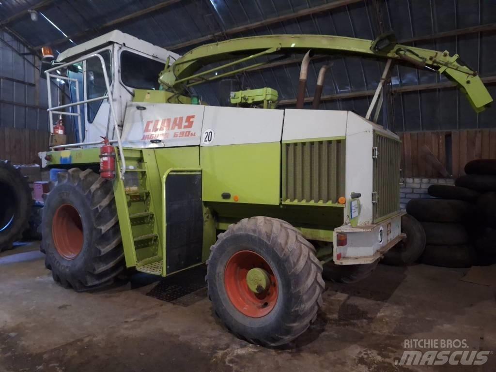 CLAAS Jaguar 690 自走式飼料採集機