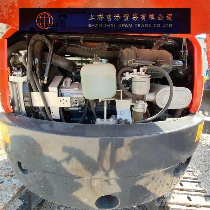 Kubota U 30 小型挖土機/掘鑿機<7t(小型挖掘機)