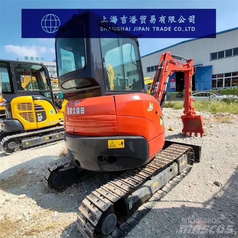 Kubota U 30 小型挖土機/掘鑿機<7t(小型挖掘機)