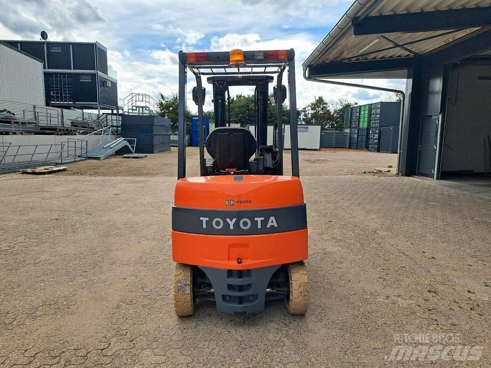 Toyota 7FBMF25 其他