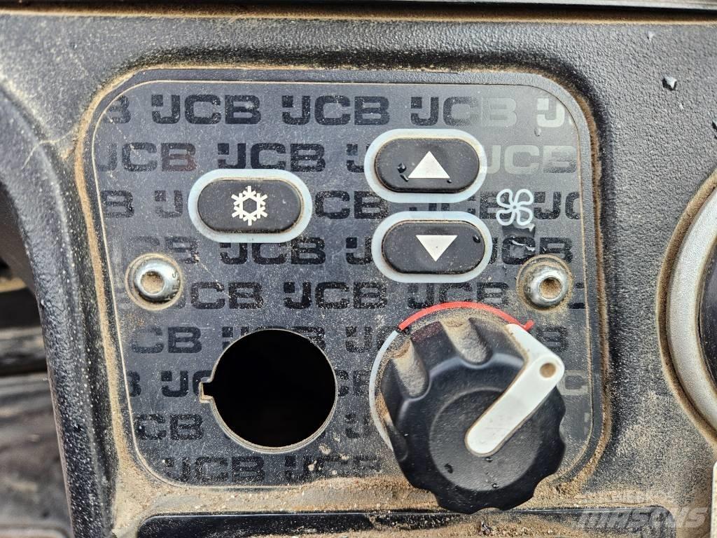 JCB 540-140 A/C 伸縮臂操作車