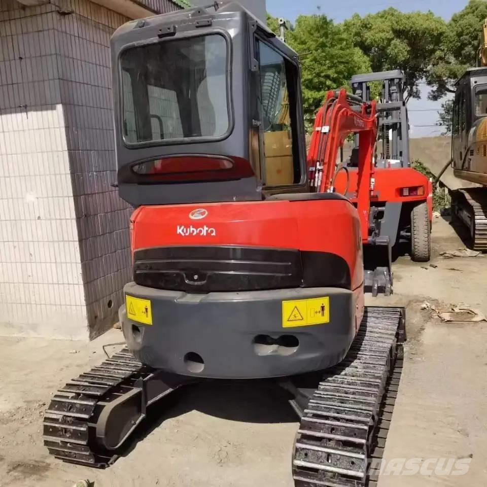 Kubota U35 小型挖土機/掘鑿機<7t(小型挖掘機)