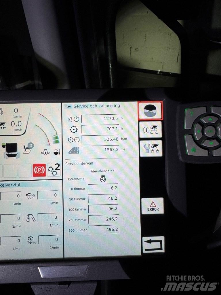 Massey Ferguson 7370 聯合收穫機