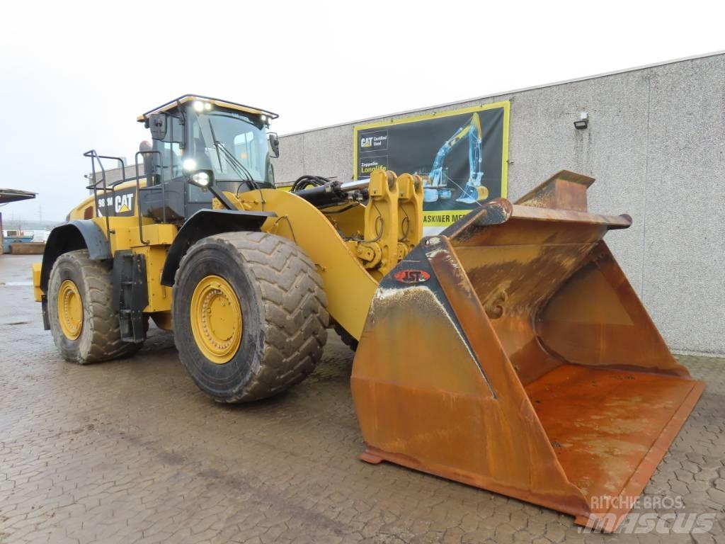 CAT 982 M 輪胎式裝載機
