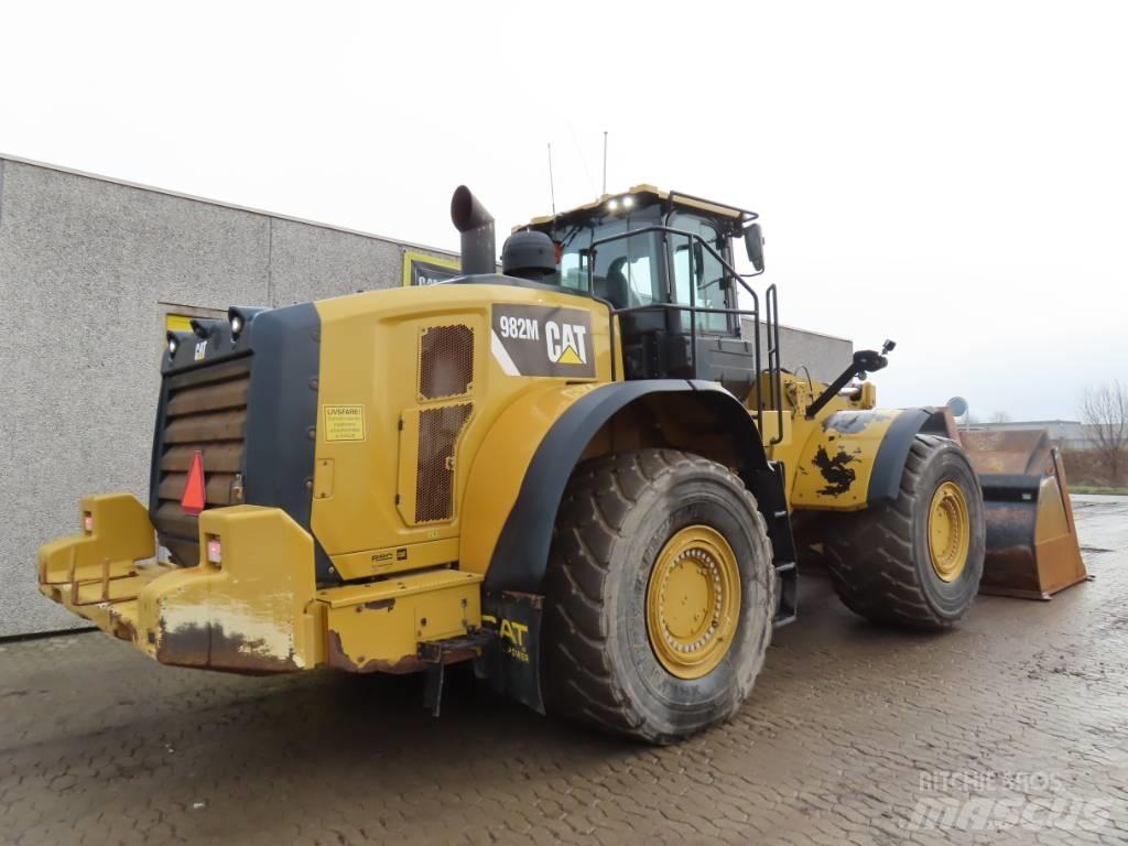 CAT 982 M 輪胎式裝載機